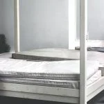 Gunakan Cara Ampuh Ini sebagai Pembersih Kasur Spring Bed