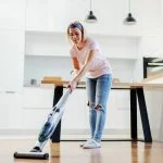Perbandingan Hasil Harga Cuci Karpet di Laundry dan Jasa Profesional