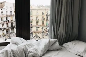 Tempat Tidur Kotor Bawa Ke Jasa Cuci Springbed Terdekat