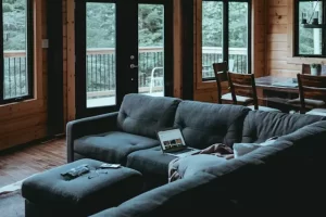 Jasa Cuci Sofa Jakarta Timur, Ini Dia Rekomendasinya!